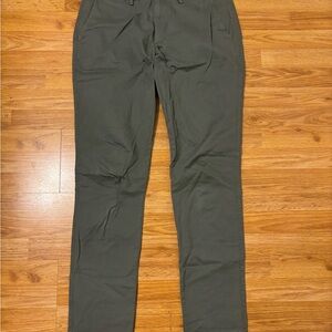 GAP Men's Khaki Green Chinos